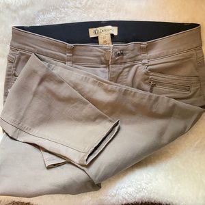 Democracy AB technology jeans